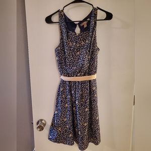 EUC Forever 21 Contemporary Floral Bird Bow Dress L